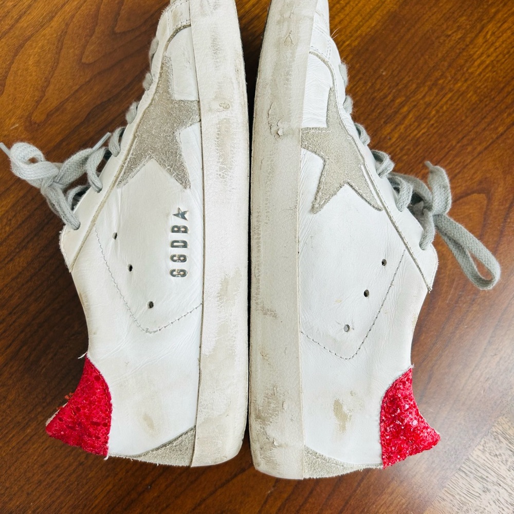 😱1 day sale $250😱❤️✨❤️✨Golden Goose White with Red glitter accent